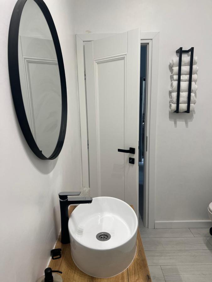 Ultracentral Apartament Calea Victoriei Boekarest Buitenkant foto